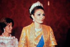 fara-pahlavi0325514926.jpg