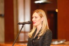 Kalina Kovačević govori za mikrofonom