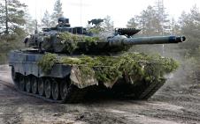 leopard2ap01-ap.jpg