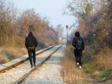 loznica--migranti-pored-viskoze.jpg