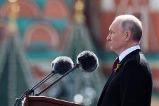 Vladimir Putin tokom Dana pobede na fašizmom