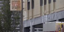 20230516-07-31-37new-zealand-hostel-fire--at-least-six-dead-and-11-missing-in-wellington-blaze---.jpg