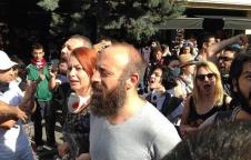 halit-ergenc-protesti-istambul.jpg