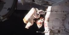 20240204-13-35-32fascinating-footage-shows-oleg-kononenko-floating-outside-the-soyuz--youtube.jpg