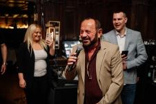 Mile Kitić zna kako da zabavi publiku