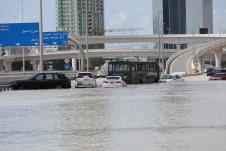 dubai02-epa-stringer.jpg