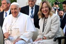 Đorđa Meloni i Papa Franja