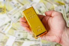 Cena zlata je probila granicu od 3.100 dolara po unci