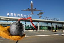 Avion, podgorica, aerodrom.jpg