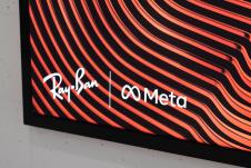 shutterstock_Meta ray ban (4).jpg