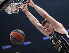 Partizan_v_Olympiacos-A6787.JPG