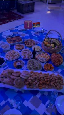 božićna trpeza porodice Milićević.jpg