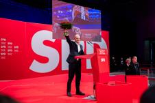 ceca04 EPA Christoph Soeder.jpg