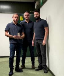 mladići iz Vrmnjačke Banje idu Jugom za Kinu.jpg