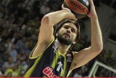 kleiza.jpg