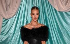 Rouzi Hantington Vajtli.jpg