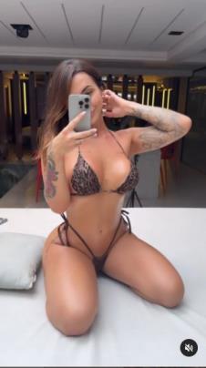 Kerol Rosalini ima najsavršenije telo 3.jpg