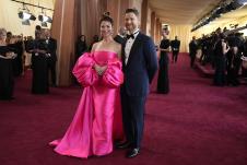 xxx07 AP John Locher.jpg