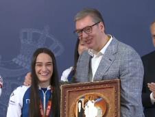 2025-03-19 10_17_47-EON - Kanali.png