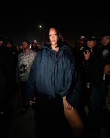 Rijana na ASAPovom koncertu 3.png