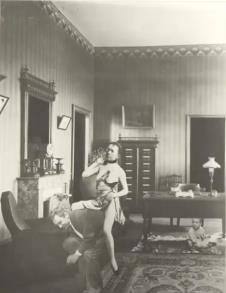 Teodora Marković, Dora Mar, Pikasova muza 2.png