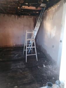 maja zlatic nakon pozara unutrasnjost.jpg