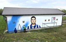 LOZNICA - Mural na stadionu Foto FK 14. oktobar.jpg