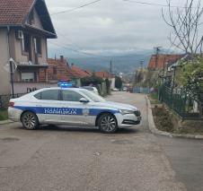 policija obezbedila mesto razbojniptva.jpg