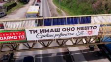 1745133921_cacak-ti-imas-ono-nesto-natpis-fotorina3.jpg