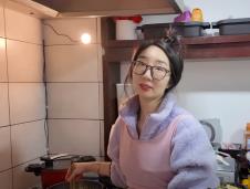 Njegova supruga vodi restoran