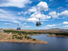 Gold gondola čeka milionitog putnika.jpg