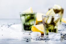 crna limunada shutterstock_1308731899.jpg
