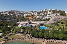 NASLOVNA Yasmin Bodrum.jpg