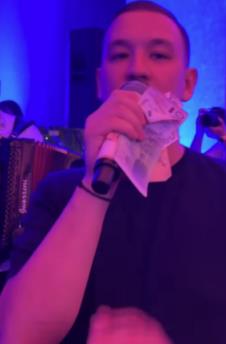 Uroš Živković za refren pesme uzeo 3000 evra bakšiša