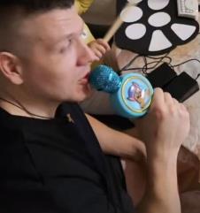 Sloba Radanović zapevao sa sinom