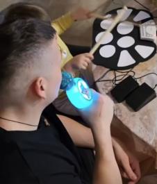 Sloba Radanović zapevao sa sinom