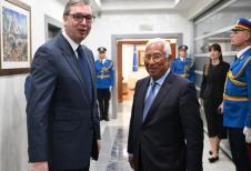 2025-05-13 07_45_09-Aleksandar Vučić (@buducnostsrbijeav) • Instagram photos and videos.jpg