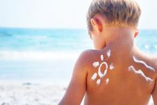 krema za sunčanje shutterstock_411785869.jpg
