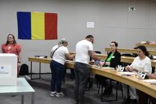 102 EPA Victor Lerena.jpg