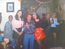 0602Mirjana Dragović, sa društvom na dočeku NG, privatna arhiva.jpg