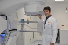 Naslovna foto - dr Slaviša Tubin, specijalista radijacione onkologije.jpg