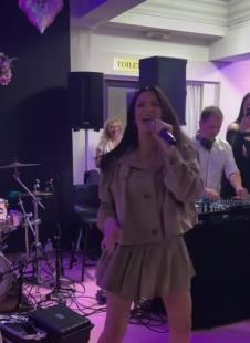 Milica Pavlović iznenađenje večeri na 18. rođendanu ćerke Goce Tržan