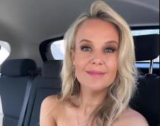 Jana Hoking.jpg