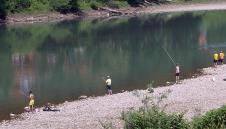 MALI ZVORNIK - Druženje pored Drine.JPG