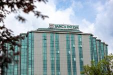Banca Intesa upravna zgrada 1.jpg