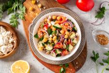 salata leblebije shutterstock_1677381802.jpg