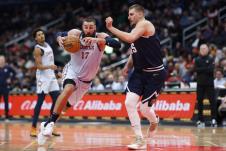 Jonas Valančijunas i Nikola Jokić