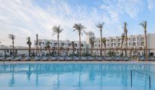 NASLOVNA Serry Beach Resort 7.jpg
