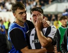 Fudbaleri Partizana posle meča sa AEK-om