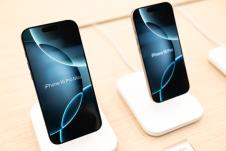 Apple iPhone 16 Pro Max (2).jpg